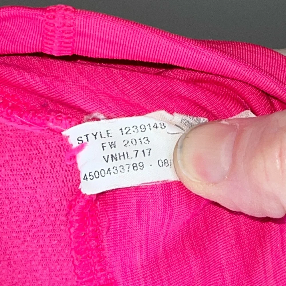 Under Armour Cold Gear Women's Vibrant Pink Sweatshirt Size Large - Picture 4 of 4